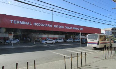 Descaso Público: Banheiro Masculino Fechado Há 6 Meses