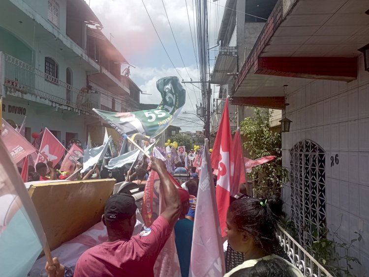 Candeias: Caminhada de Marivalda Tonha e Jacques Vagner